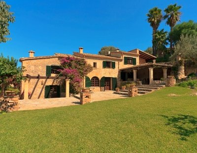 Villas in Balearic Islands