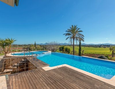 Villa rentals in Can Picafort