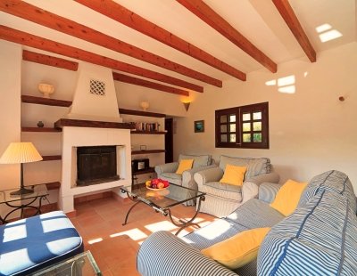 Book a villa in Pollensa