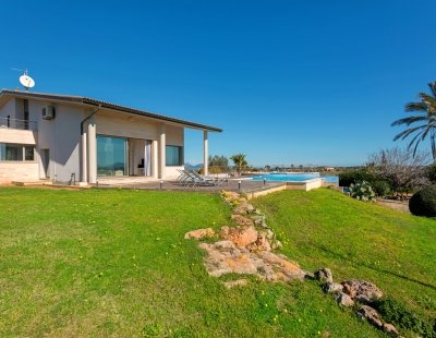 Book a villa in Balearic Islands