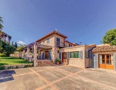 Villa rentals in Balearic Islands