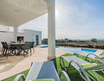 Holiday villas in Spain