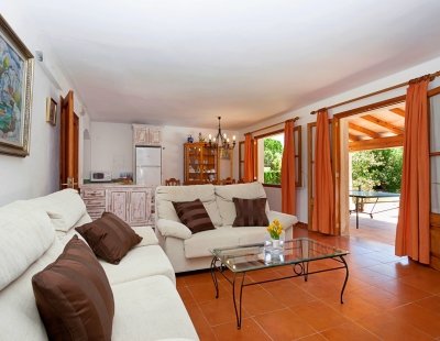 Book a villa holiday in Pollensa