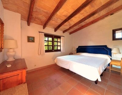 Book a villa holiday in Pollensa