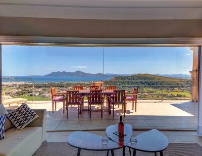 Book a villa in Puerto Pollensa