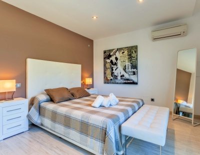 Book a villa holiday in Alcudia