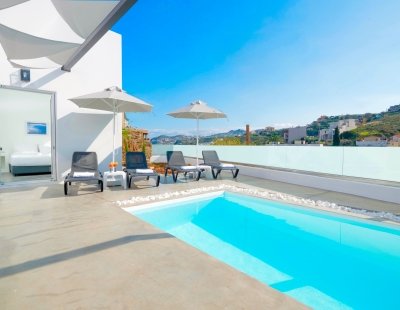 Holiday home in Greece villa booking