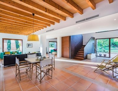 Book a villa holiday in Pollensa