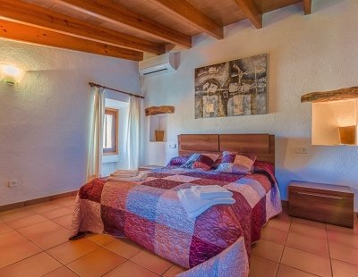 Book a villa in Spain