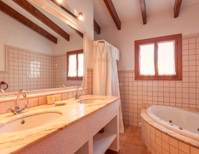 Holiday villas in Spain