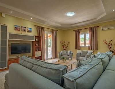 Villa rentals in Greece