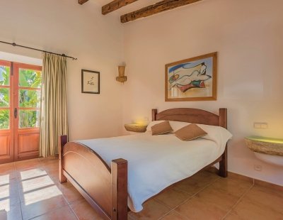 Book a villa in Pollensa