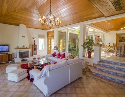 Book a villa in Quinta do Lago