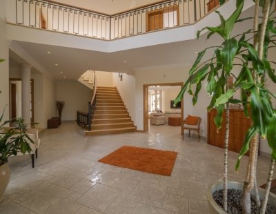 Book a villa holiday in Portugal