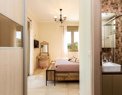 Book a villa in Greece