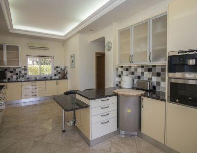 Book a villa holiday in Algarve