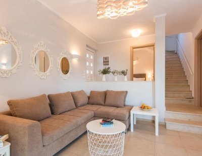 Book a villa in Elounda