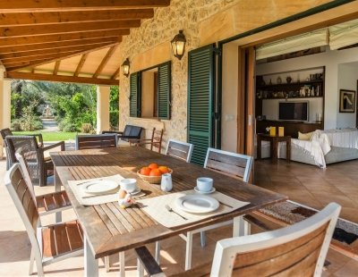 Book a villa in Spain