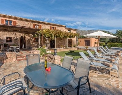 Villa rentals in Spain