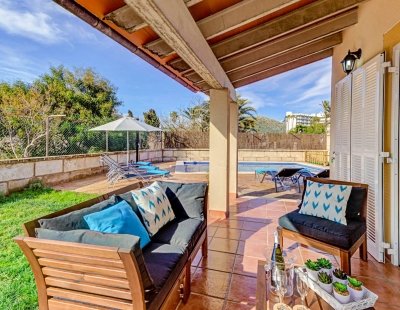 Book a villa in Mallorca
