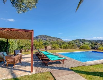Book a villa in Spain