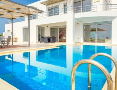Villa holidays in Greece