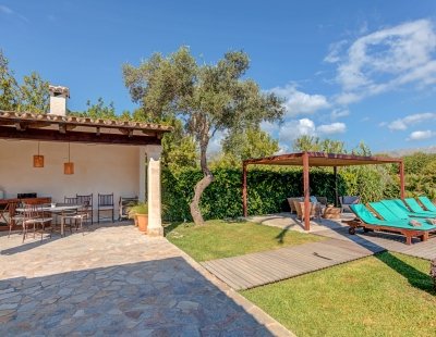 Book a villa holiday in Spain