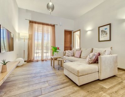 Book a villa in Greece