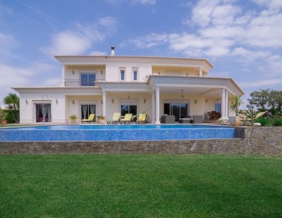 Villa rentals in Portugal