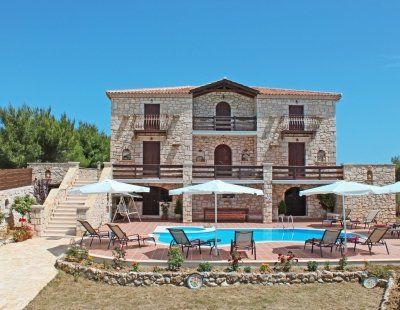 Villa in Keri to rent