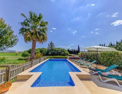Villa rentals in Alcudia