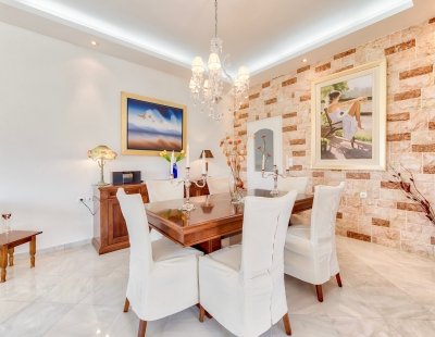 Holiday villas in Greece