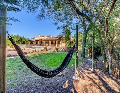 Book a villa holiday in Pollensa