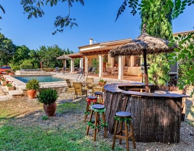 Book a villa in Spain