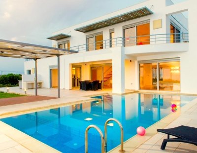 Villa holidays in Greece