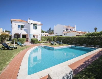 Villa in Vilamoura to rent