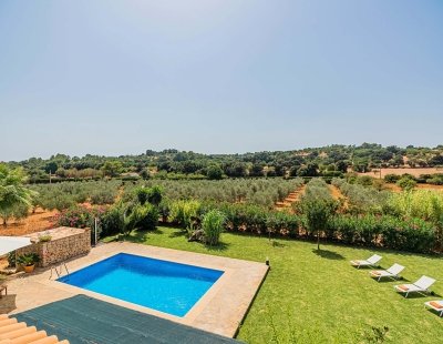 Book a villa in Mallorca