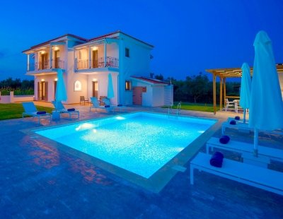 Villa rentals in Greece