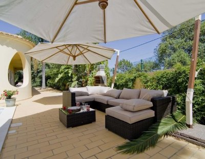 Villa holidays in Almancil
