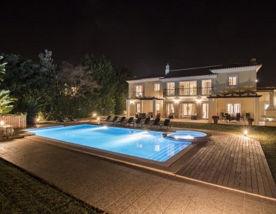 Book a villa holiday in Portugal