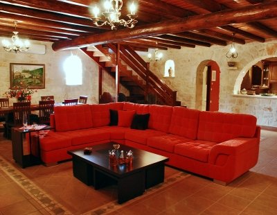 Villa holidays in Keri
