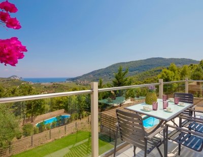 Villa rentals in Greece
