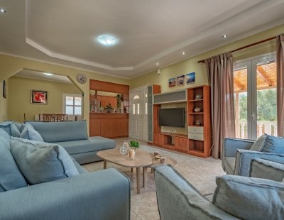 Book a villa holiday in Laganas