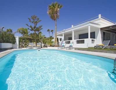 Villa in Puerto Calero to rent