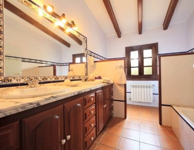 Book a villa holiday in Spain
