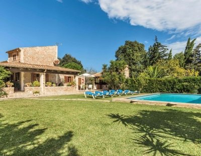 Villa rentals in Balearic Islands