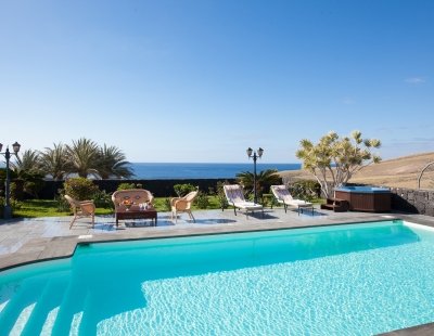 Villas in Puerto Calero