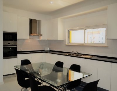 Book a villa in Albufeira