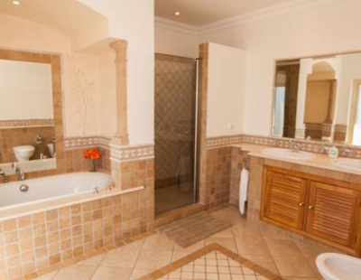 Book a villa holiday in Algarve