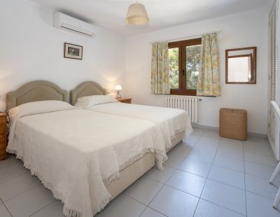 Book a villa in Cala d'Or